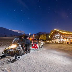 https://le-chal-heureux.fr-provencehotel.com